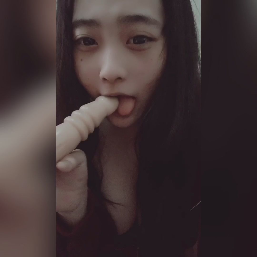 r******y : 運動型少女🌸性奮到想要💦巨大雙乳瘋狂晃動🔥嫩穴清晰視角