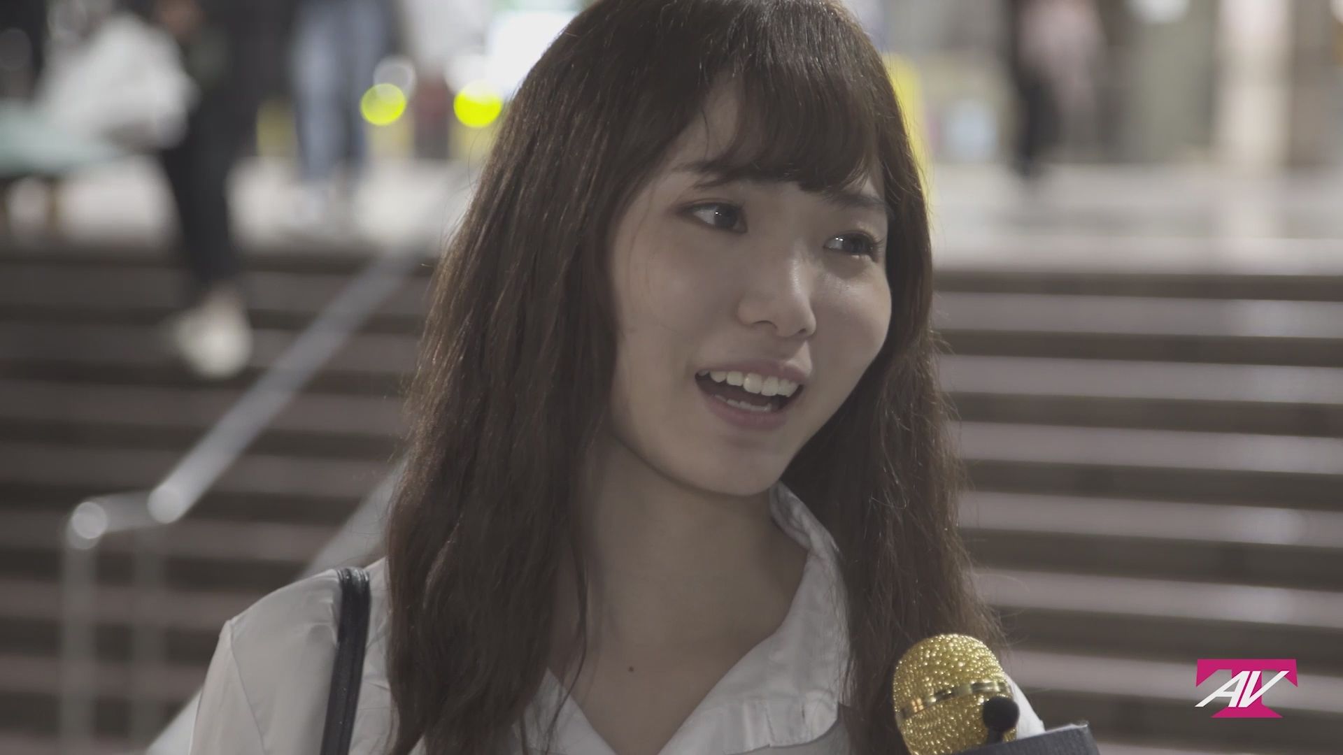 feifeibebe : 特派員隨機採訪年輕的性感妹妹，還提供特別的服務 #OL #隨機搭訕 #黑絲 #OfficeSex #Pickup #Stocking
