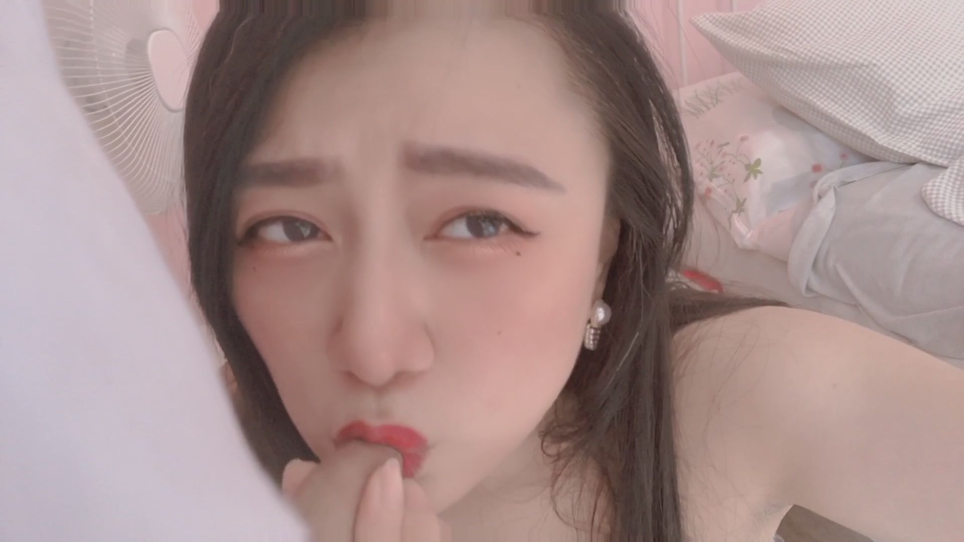 daisybaby : 憋不住就射我的嘴裡 #口爆 #Cuminmouth
