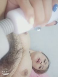 babecindy : 愛乳多一點暗黑版之巨乳慰慰