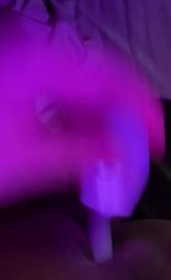 lamlinalina : 如果是肉棒你會怎麼欺負我小穴