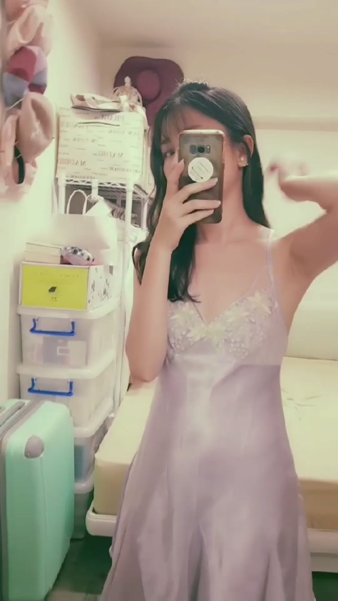 janicee : 睡衣與三角褲禮服💚