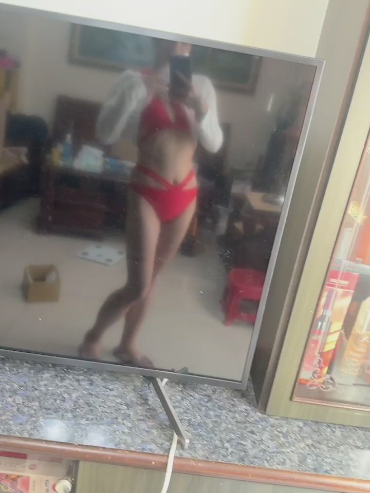 areireihoney : 新買的比基尼👙泳裝寶寶們還喜歡嗎🥹🥹