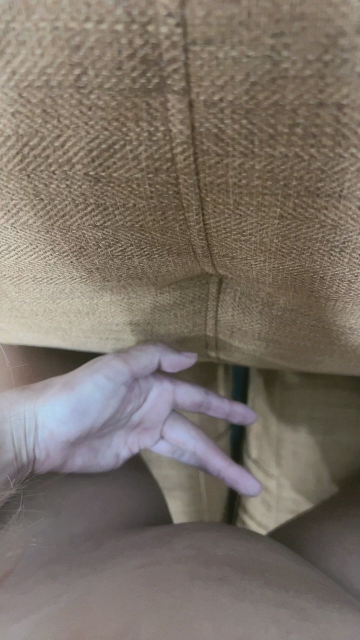 kiwitakeufly : 穴濕到有噗呲噗呲聲了，哥哥我要肉棒🫠🙈