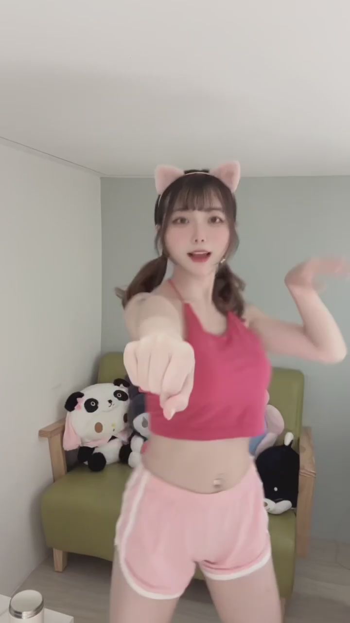 bonniewoo : 粉紅誘惑你抗拒得了嗎？