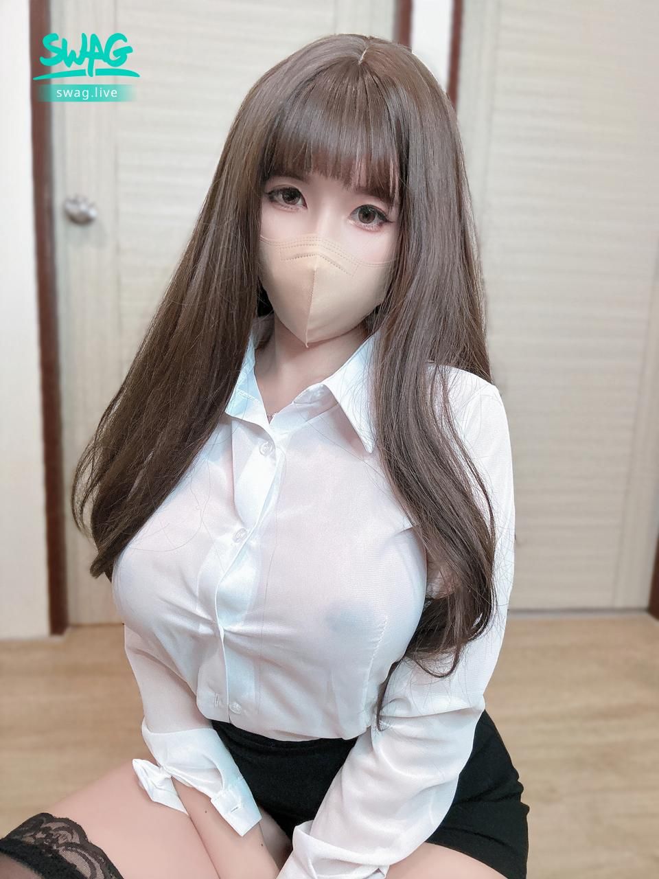 suunny950 : 制服三連拍😍