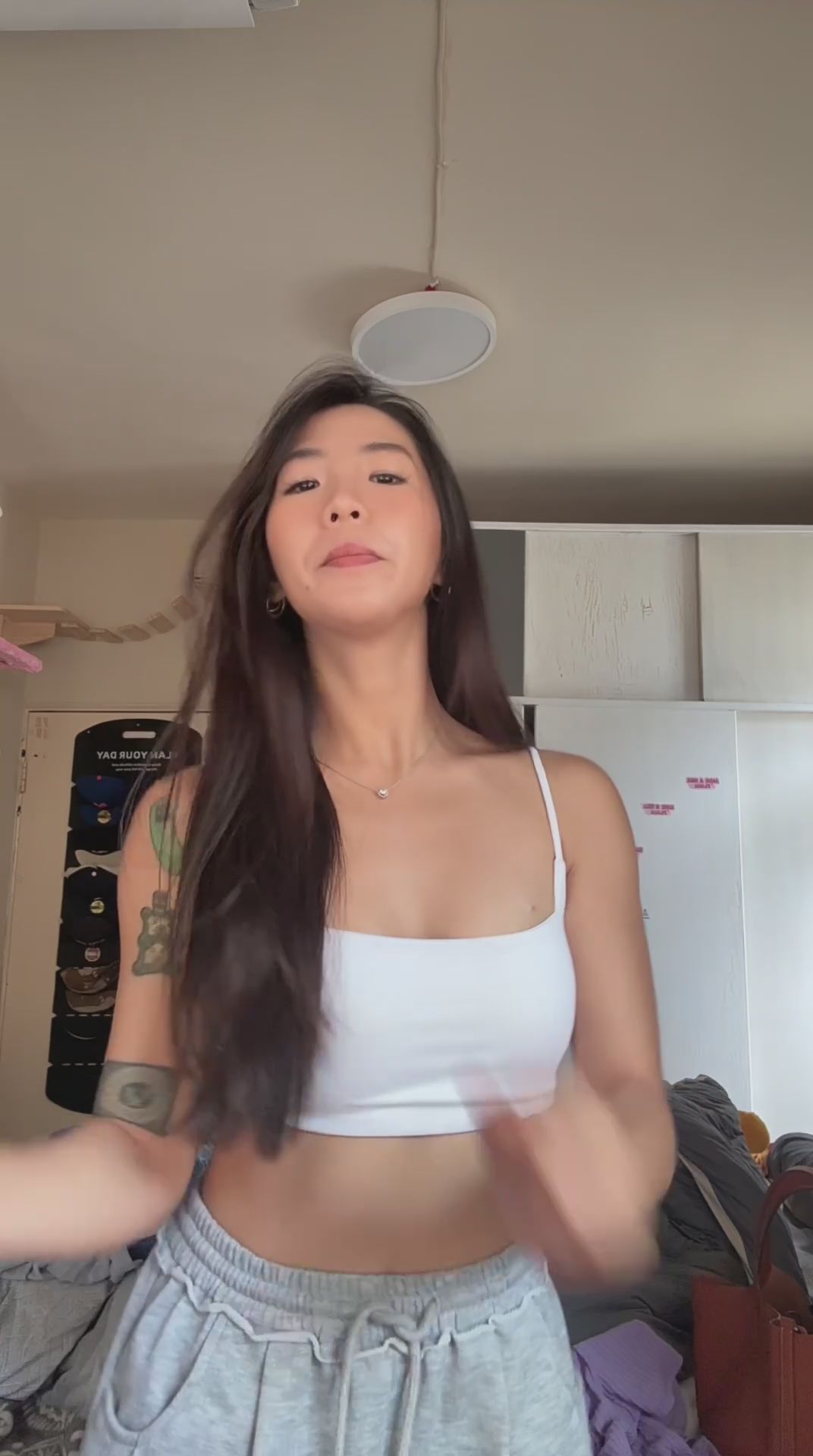 tracy_69_ss : Stop🖐🏼 drop & roll🫵🏻🔄