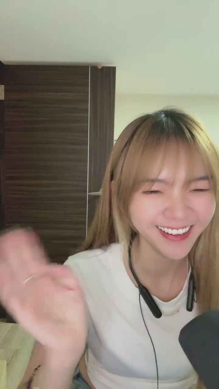  : 隔著螢幕都能感受到的快樂！到底什麼是秋獅子🤣🤣🤣🤣 #歡樂大放送 #甜美笑容 #正能量
