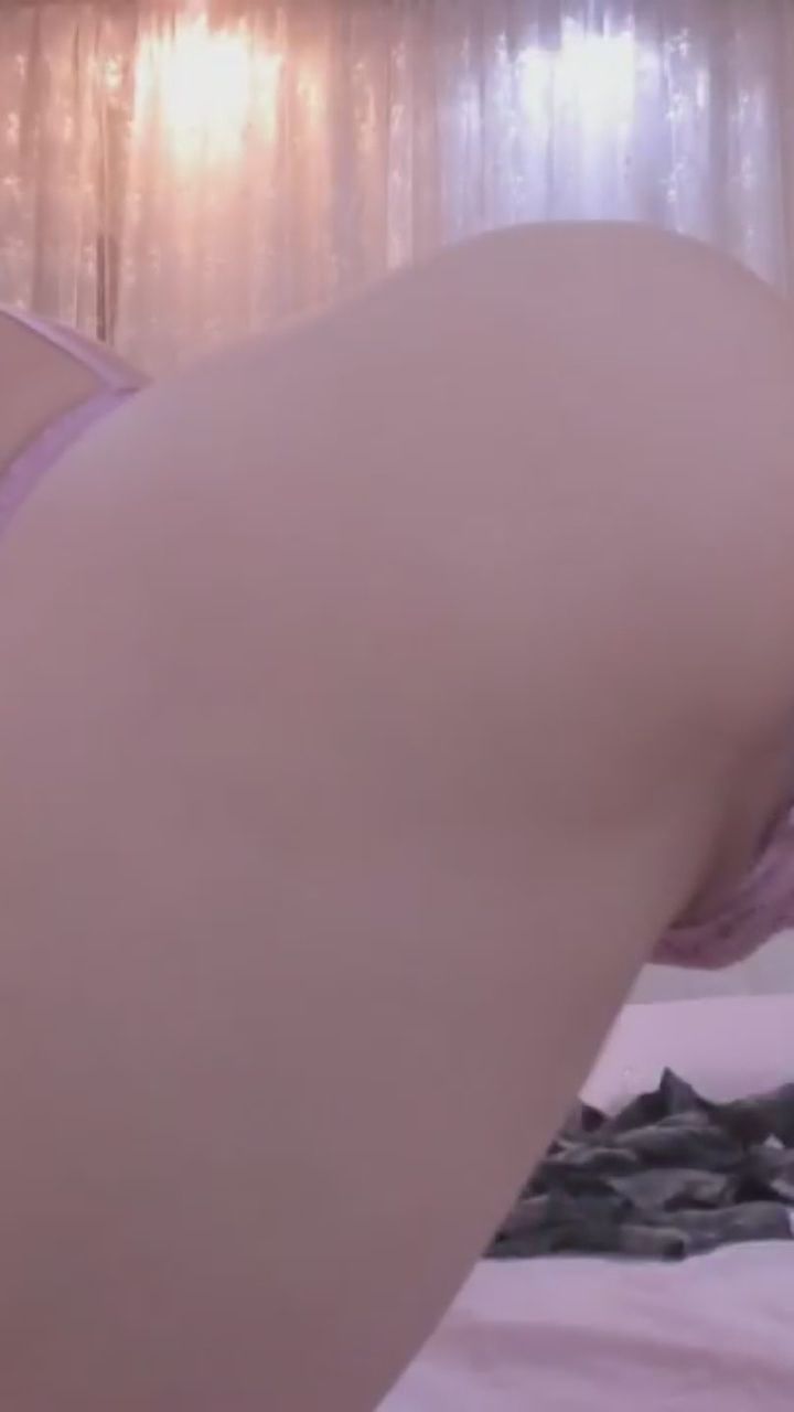  : 節奏感十足的性感律動，蕾絲下的迷人曲線 🍑 #臀部律動 #性感曲線 #蕾絲誘惑