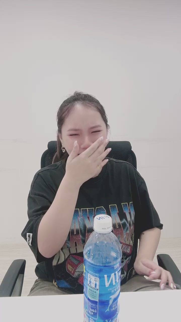  : 雞雞殘障=貂殘？？笑到並軌 #反差萌 #真實反應 #甜心 #笑容