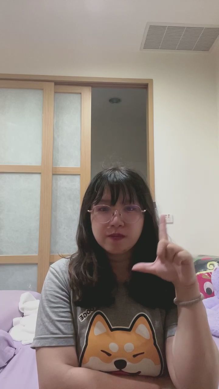  : 咬唇沉思的模樣太犯規了！從專注到開懷大笑，每一個表情都想收藏🤫💕 #微表情 #甜美 #心動 #直播