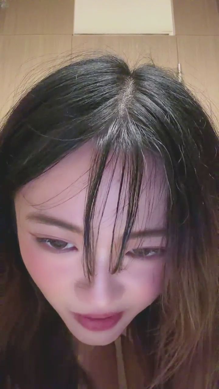  : 從背後的誘惑到正面的毫無保留，每一個轉身都只為你。👀💖 #華麗轉身 #曲線美 #全裸展示
