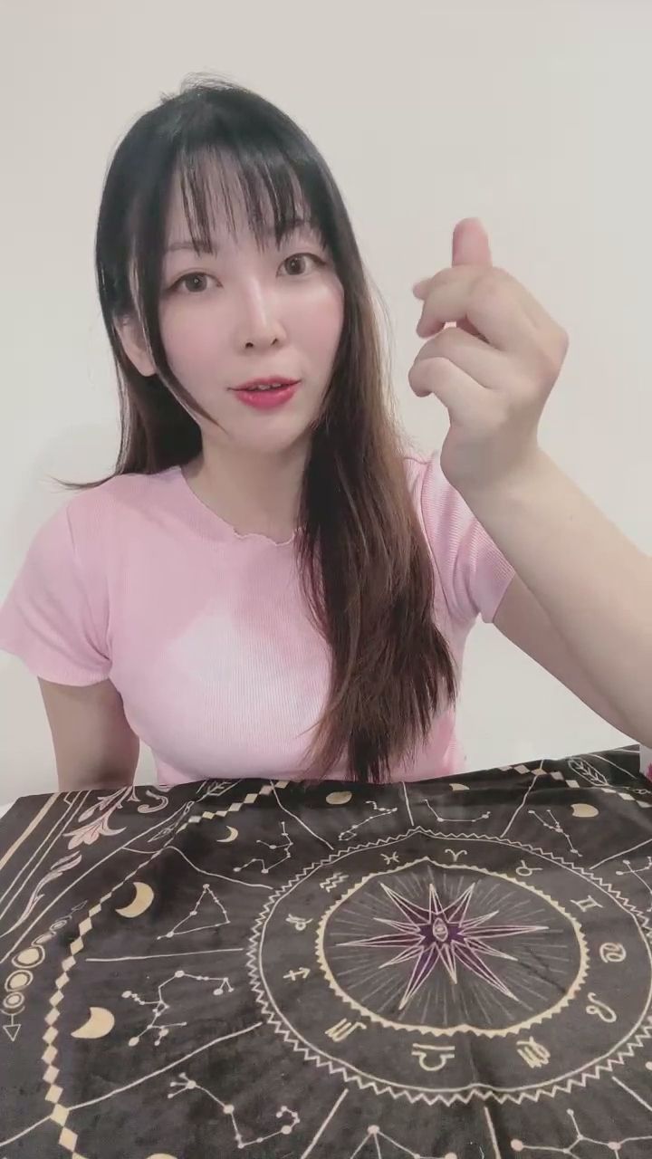 e548362 : 送給你今日份的甜美笑容，記得接收哦！🫶✨ #甜美 #女友感 #心動
