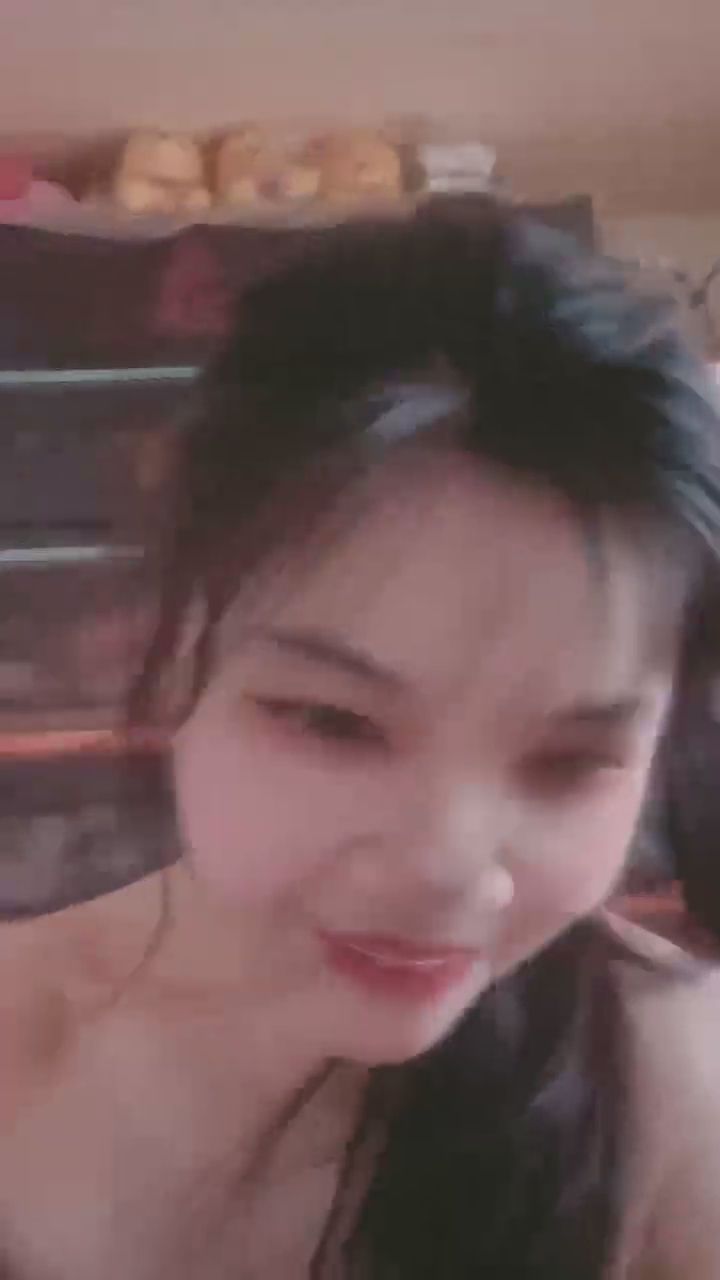 colasogood : 準備好迎接這份驚喜了嗎?💋 點擊主頁看更多完整內容! #脫衣 #性感 #驚喜預告 #直播精華