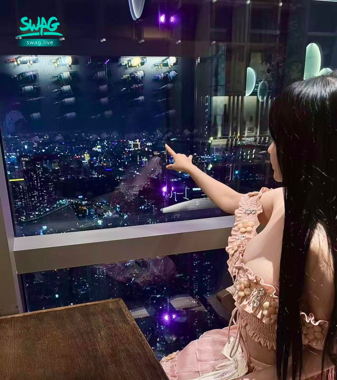 __kiss_ : 今天是7月26日,星期日,早安。人这一生,一路走来,终究要学会与生活温柔和解。不必揪着过往的遗憾反复回想,也不必为遥不可及的未来过度焦虑。生活有苦有甜,人生有起有落,守好自己的幸福,平凡度日,安稳一生,就是最好的归宿。