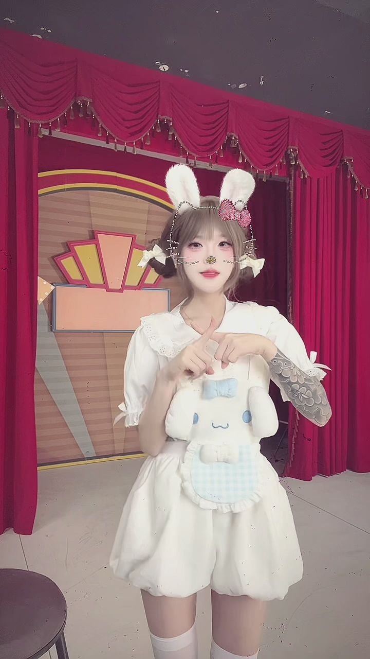 aoa999 : 可以萌化哥哥的心嘛～