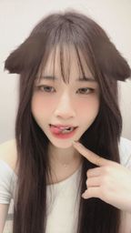 cathy0830 : 這樣調皮的眼神和表情,你受得了嗎?👅🔥 #誘惑 #性感 #舔唇 #挑逗 #心動瞬間