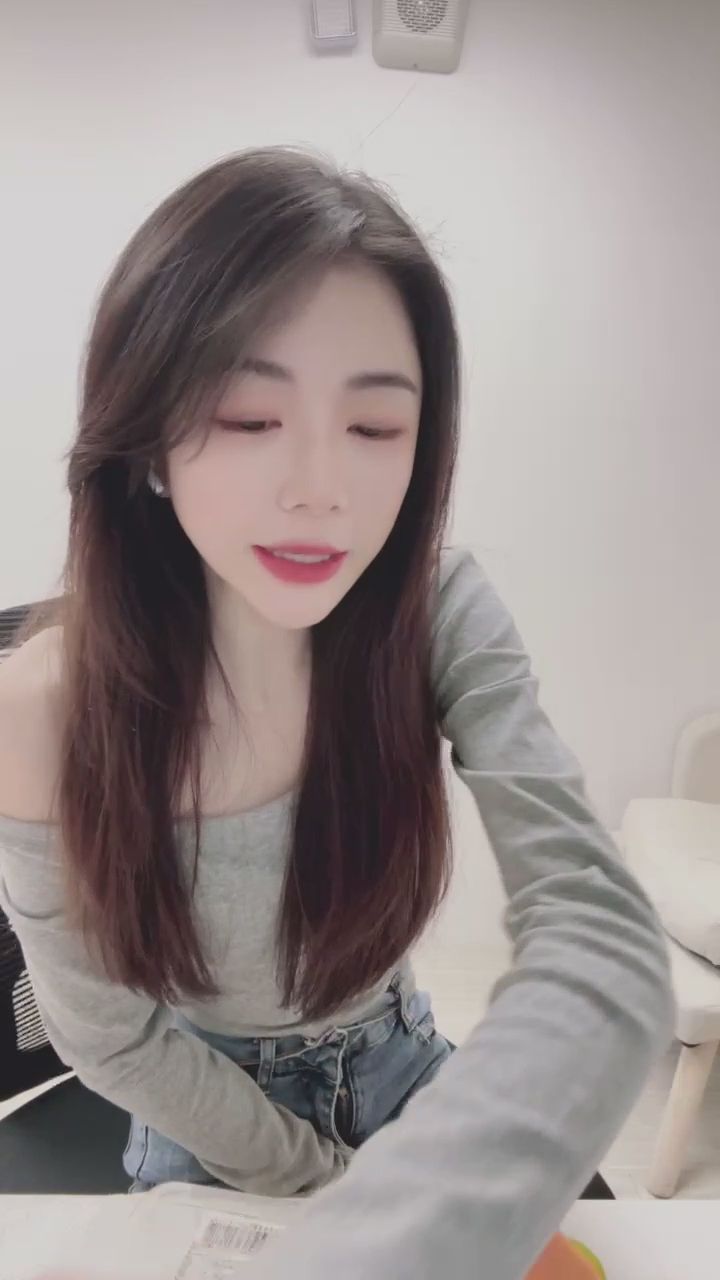starry417 : 站起來的瞬間，這身材曲線你給幾分？🔥 #身材展示 #性感曲線 #動態美