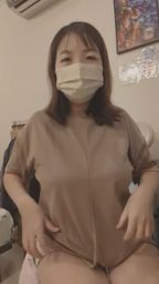 kathy0131 : 寬鬆T恤下的驚喜瞬間!你絕對不想錯過這火辣的揭曉🔥 #驚喜 #火辣身材 #性感