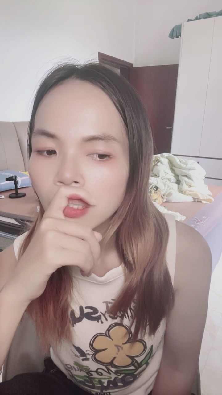  : 就這樣靜靜看著你，心動了嗎？👀💕 #對視 #心動 #溫柔 #日常