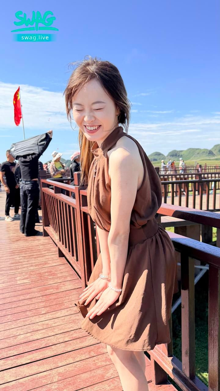 cocose : 这风真流氓 就想掀裙子👗🙈🙈🙈