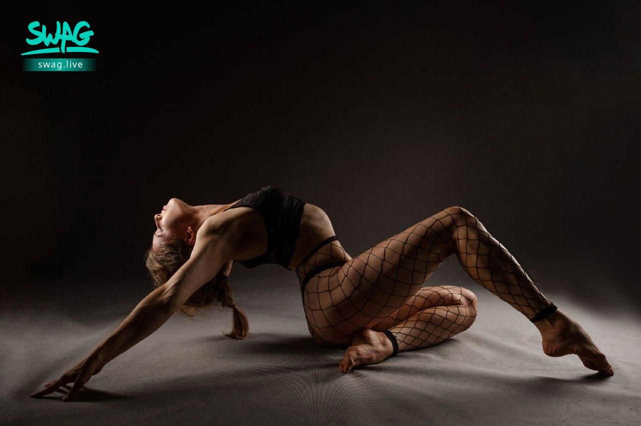 lessikitty : fishnet pantyhose, sexy legs, flexibility #flexibility #flexible #legs