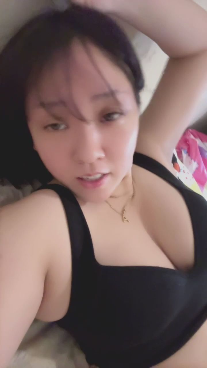  : 慵懶的午後，只想這樣靜靜看著你❤️ 收到我的眨眼了嗎？ #沉浸式 #男友視角 #日常互動