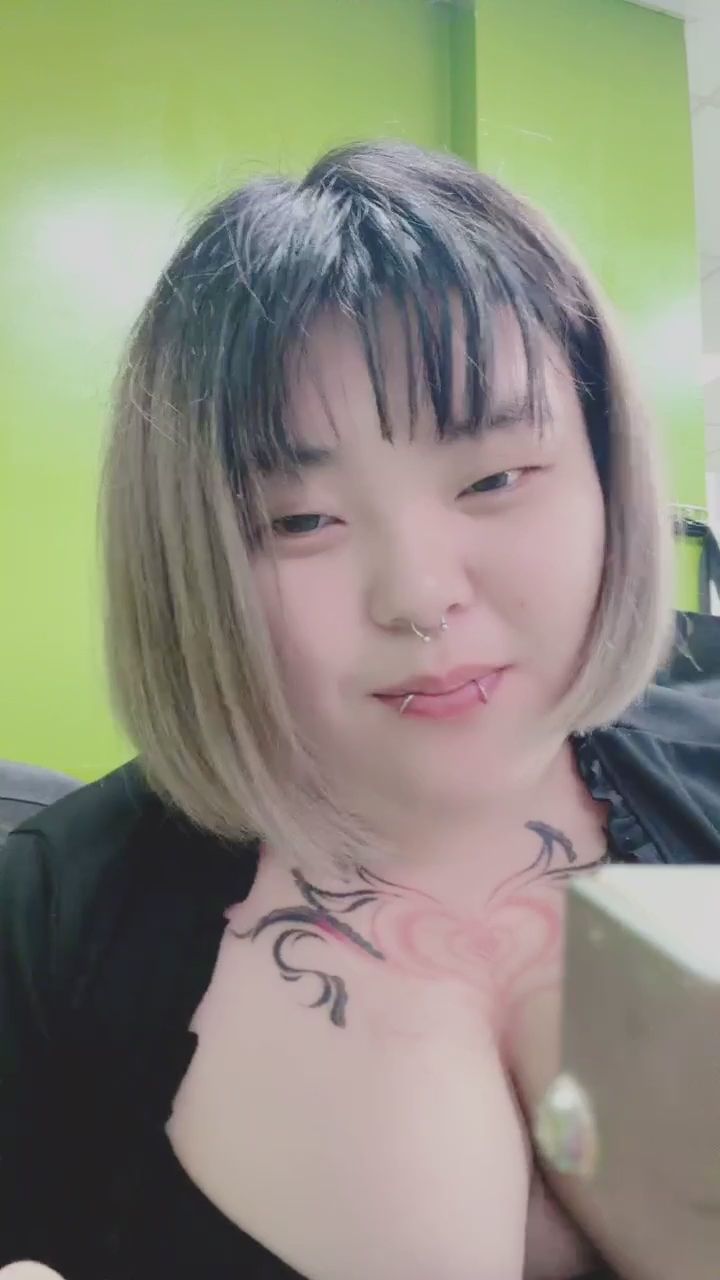  : 最後的眼神交流真的太甜了！😍 #心動瞬間 #自信美