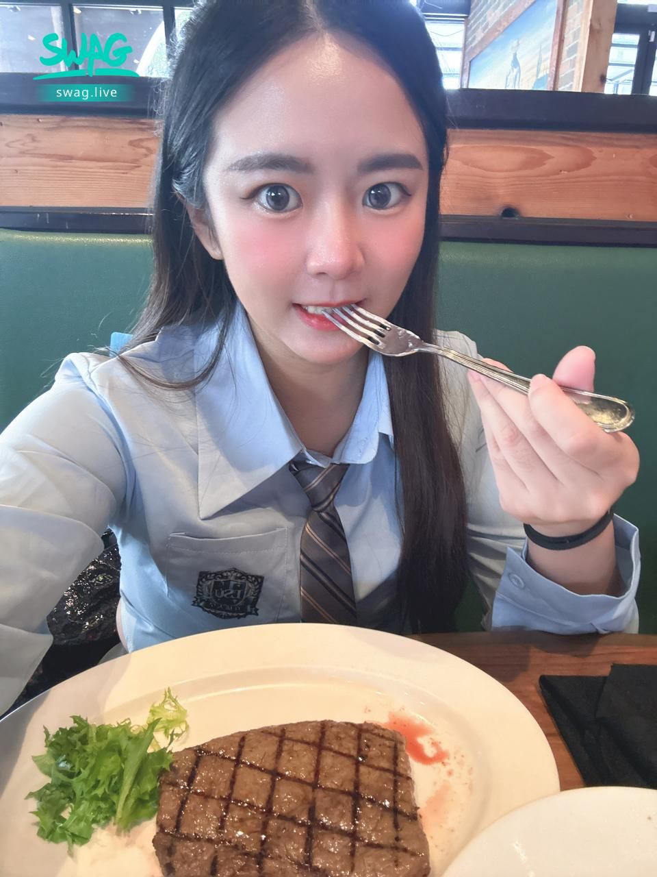 _bubble_ : 直播大學畢業了🎓Babe要一起慶祝吧💓