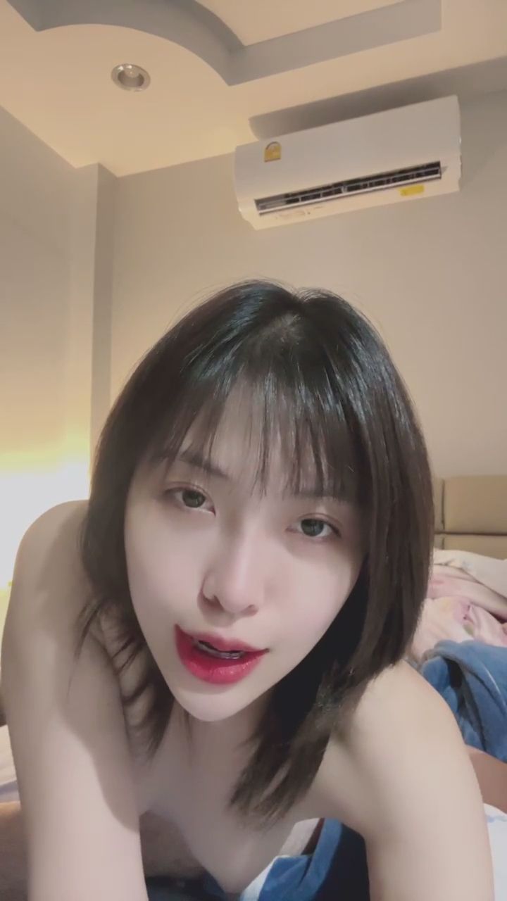 yujin_012 : 從指尖到唇舌,感受逐漸升溫的親密互動 👅🔥 #親密 #口技 #挑逗