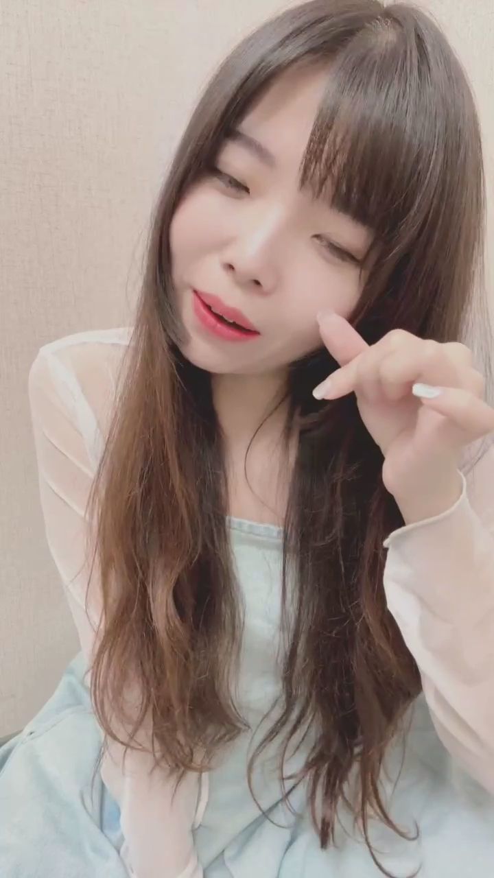  : 收到了我滿滿的心意了嗎？❤️ #手指愛心 #心動瞬間 #甜美女孩