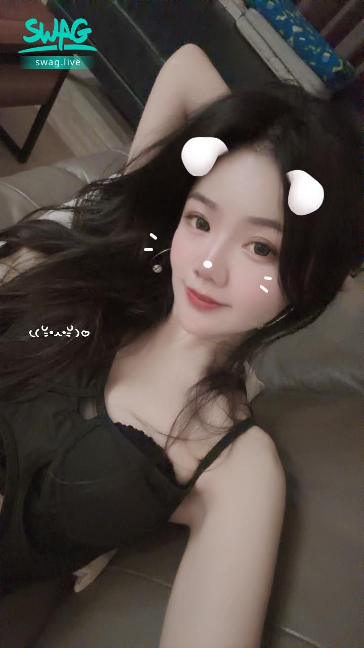50rabbit_150 : 🐰兔兔平安到家嘍⛩️📿🎐謝謝大家今日的照顧💓💚
謝謝SODA外借勇士給我😝❣️~~妳超美💕~
㊗️大家都有個美好的夜晚🌌🌠
兔兔一鞠躬ㄉㄟ嘶~~~
✨✨🙇🏻✨✨
#女神聚會
#線下活動
#自戀拍了好多張XD
#以後慢慢分享🤣
SODA底加=> @lin_soda
