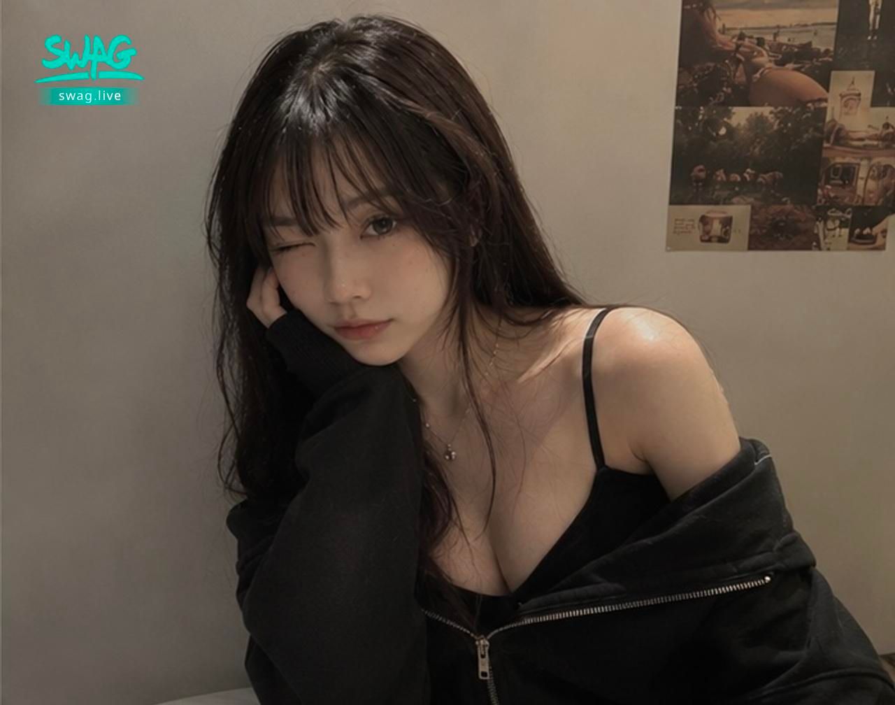 zoey_666 : 早安午安晚安 我是小z~
9/4晚上九點等你們喔❤️