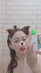 healingtarot_1010 : 俏皮玩口水,這樣的互動你受得了嗎? 😘💦 #浴室 #口水 #巨乳 #性感 #挑逗