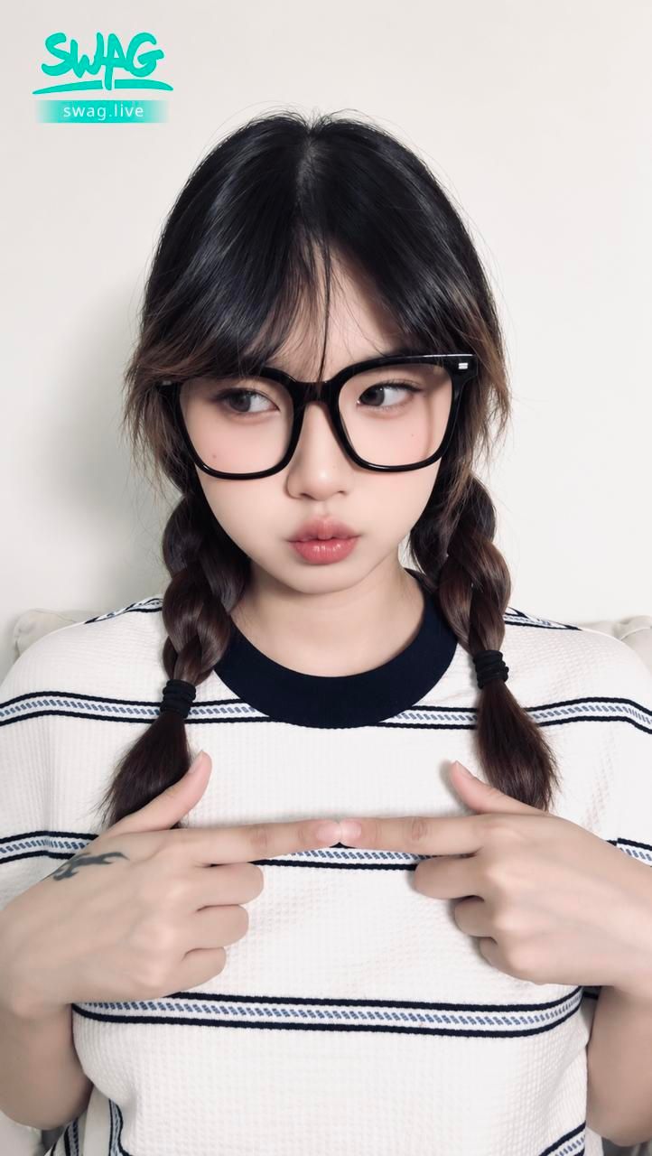 rabbit6201 : 📢 【客製影片接單調整公告】
感謝大家一直以來的支持!❤️
為保證影片品質與時間分配,即日起客製影片暫停一般接單。
未來僅不定期開放限定高價客製 / VIP 專屬預約,重新開放時會再另行通知,謝謝大家的體諒!💗