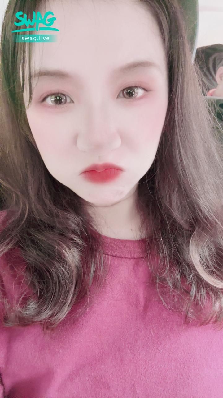  : Babe進山網路不好👎
直接斷播🥹
沒跟大家好好道別覺得難過💔
在限時動態跟大家說一聲
感謝每位觀眾粉絲的支持❤️
讓我有更多動力直播下去👍