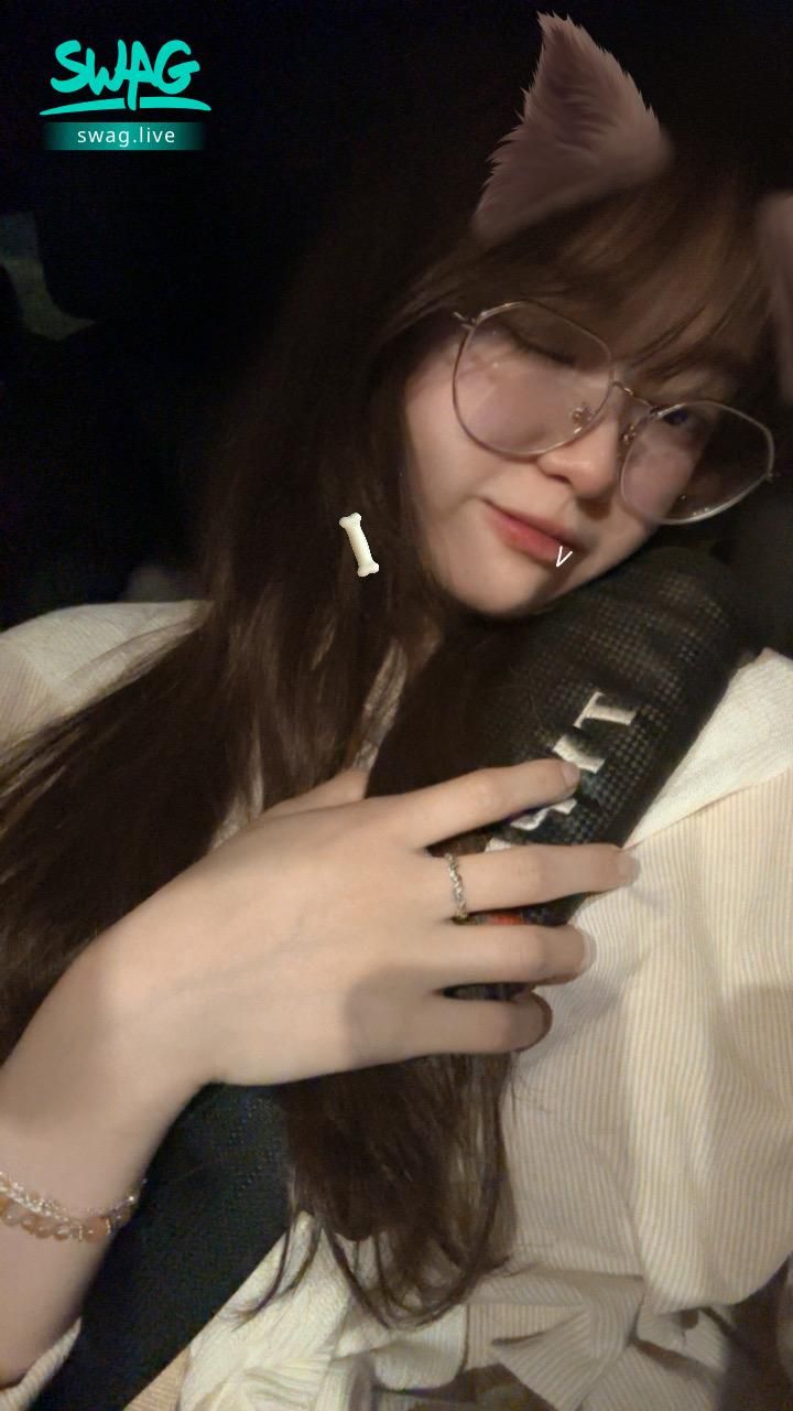  : 😘😘😘