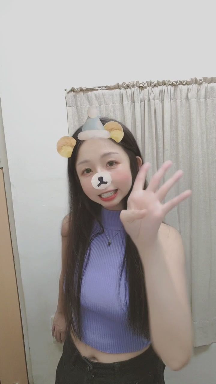  : 偷偷靠近你一點！今天也有好好想我嗎？🥰🐾 #可愛日常 #女友視角 #近距離互動