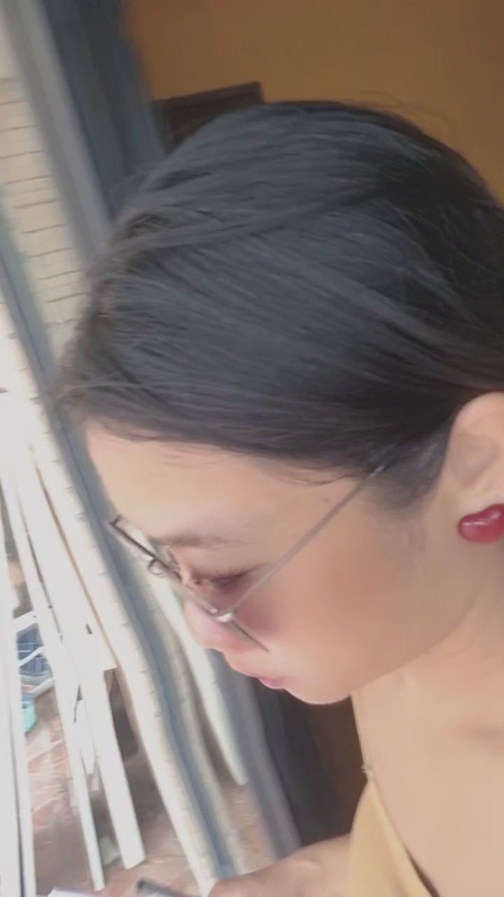  : 陽台上的小整理，地獄詩人黑巧可麗 ✨ #日常 #曲線 #戶外