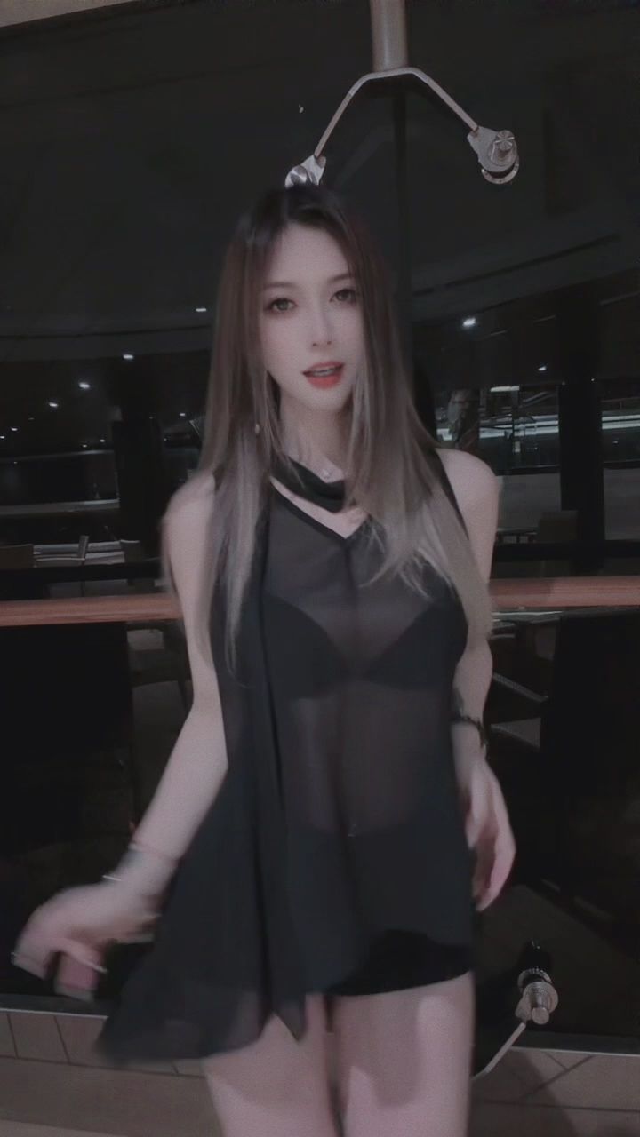 kimmy_lwi : 偷偷給你看一點點