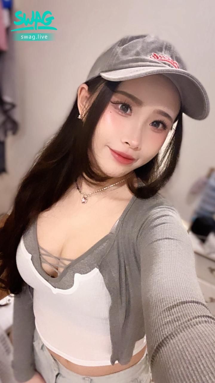 _mai_ : 📣9/11 17:00 首播❣️ 
第一次直播不准讓我一個人緊張哦🥹
Babe會來陪我聊天嗎？