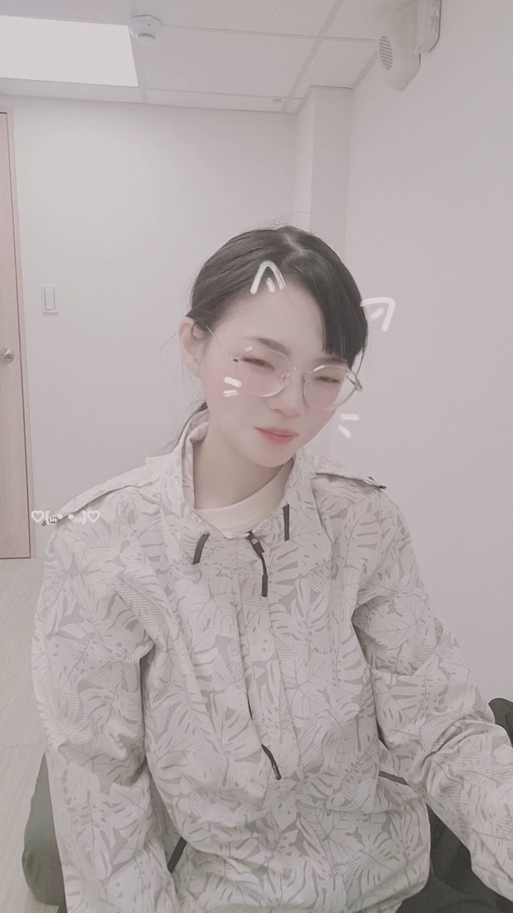  : 給你的專屬愛心！快來接收這份心動吧～💖 #可愛 #甜美 #愛心