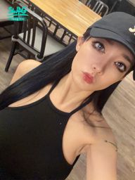 sugercathy : 🔥多人實戰長片上架🔥熱騰騰快去解鎖❤️看凱希吃幾根肉棒,被幾根肉棒捅