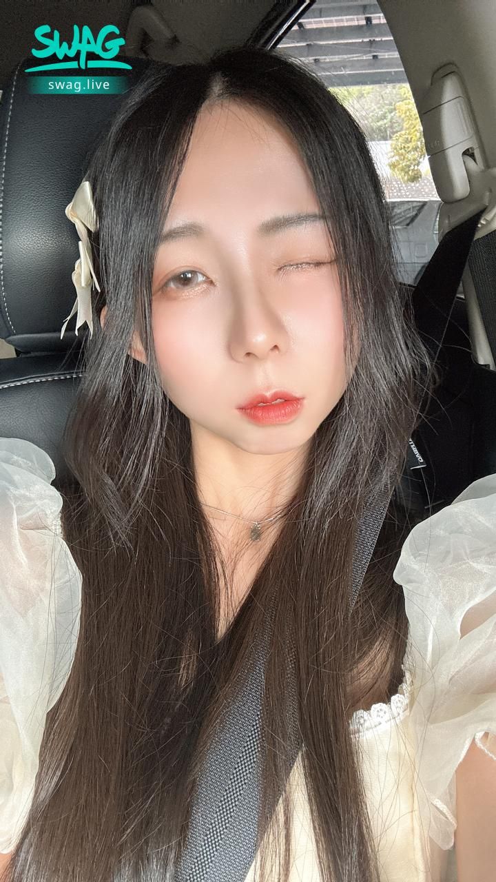 zz_3366 : 冤有頭債有主 錢錢女友是你的小公主👑今天晚上要記得來看錢錢女友喔😝
