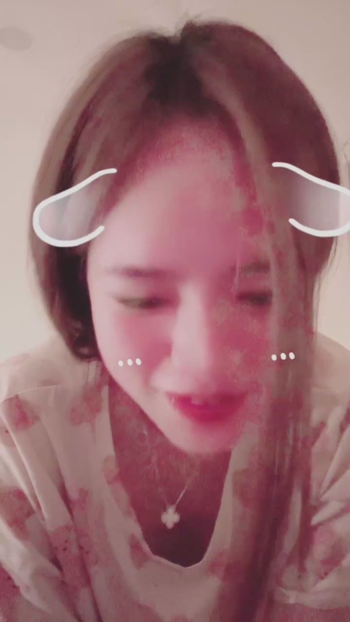  : 這種極近距離的眼神對視，誰受得了呀？嘴 #近距離 #女友視角 #放電