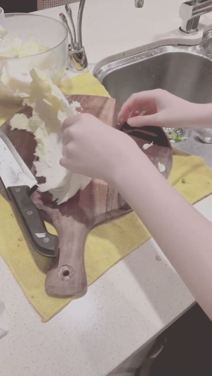  : 療癒的切菜節奏，今晚為你下廚 🥬🔪 #POV #療癒 #居家 #日常