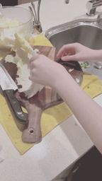 cotton_cloud : 療癒的切菜節奏,今晚為你下廚 🥬🔪 #POV #療癒 #居家 #日常