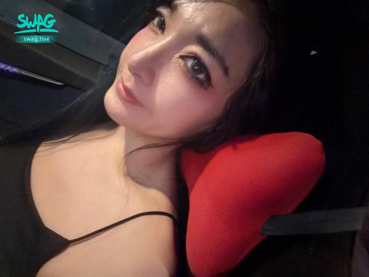 sugercathy : 在車上耍漂亮一下