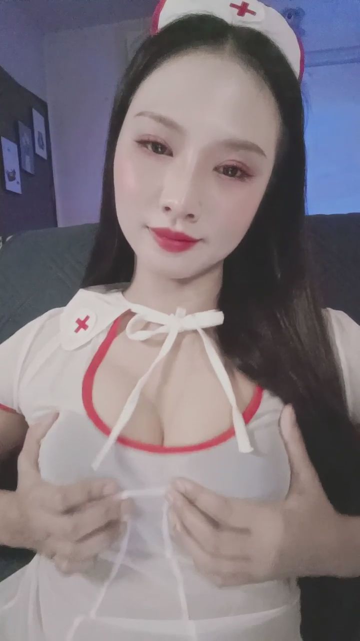  : 想讓護士姐姐幫你檢查身體嗎？😈💦 #透視裝 #護士 #性感
