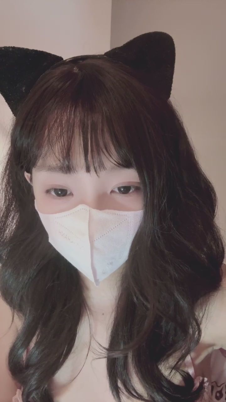  : 喵～戴上貓耳的樣子，你的視線捨得移開嗎？🐾💖 #貓耳 #純欲 #蕾絲內衣 #性感